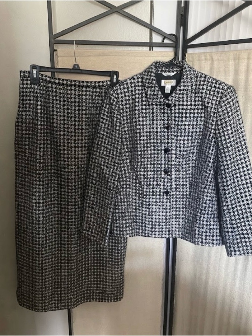 Vintage Talbots wool houndstooth black and white skirt set 12/10